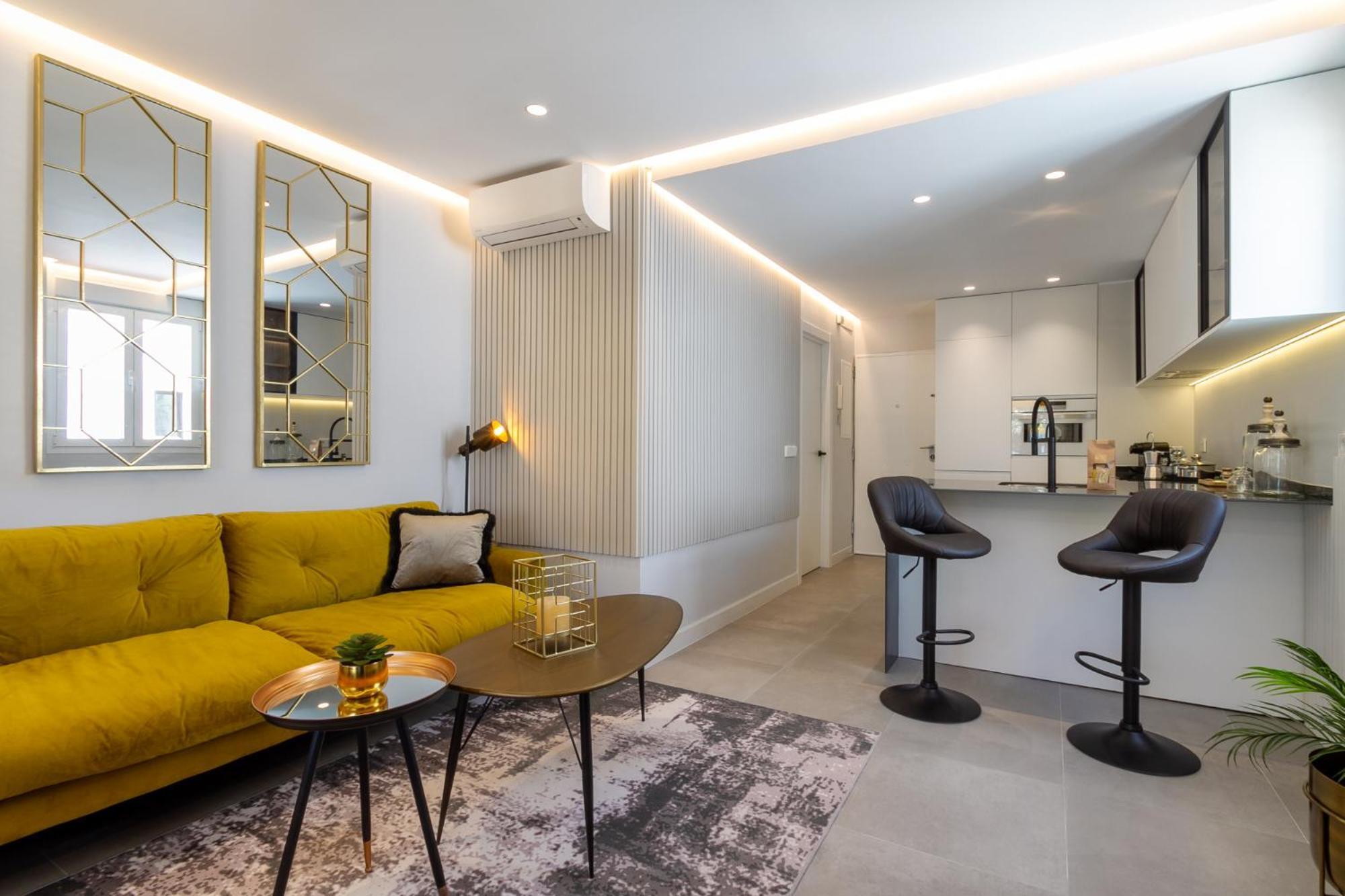 Apartment Golden Mile Lux Sea View With Balcony