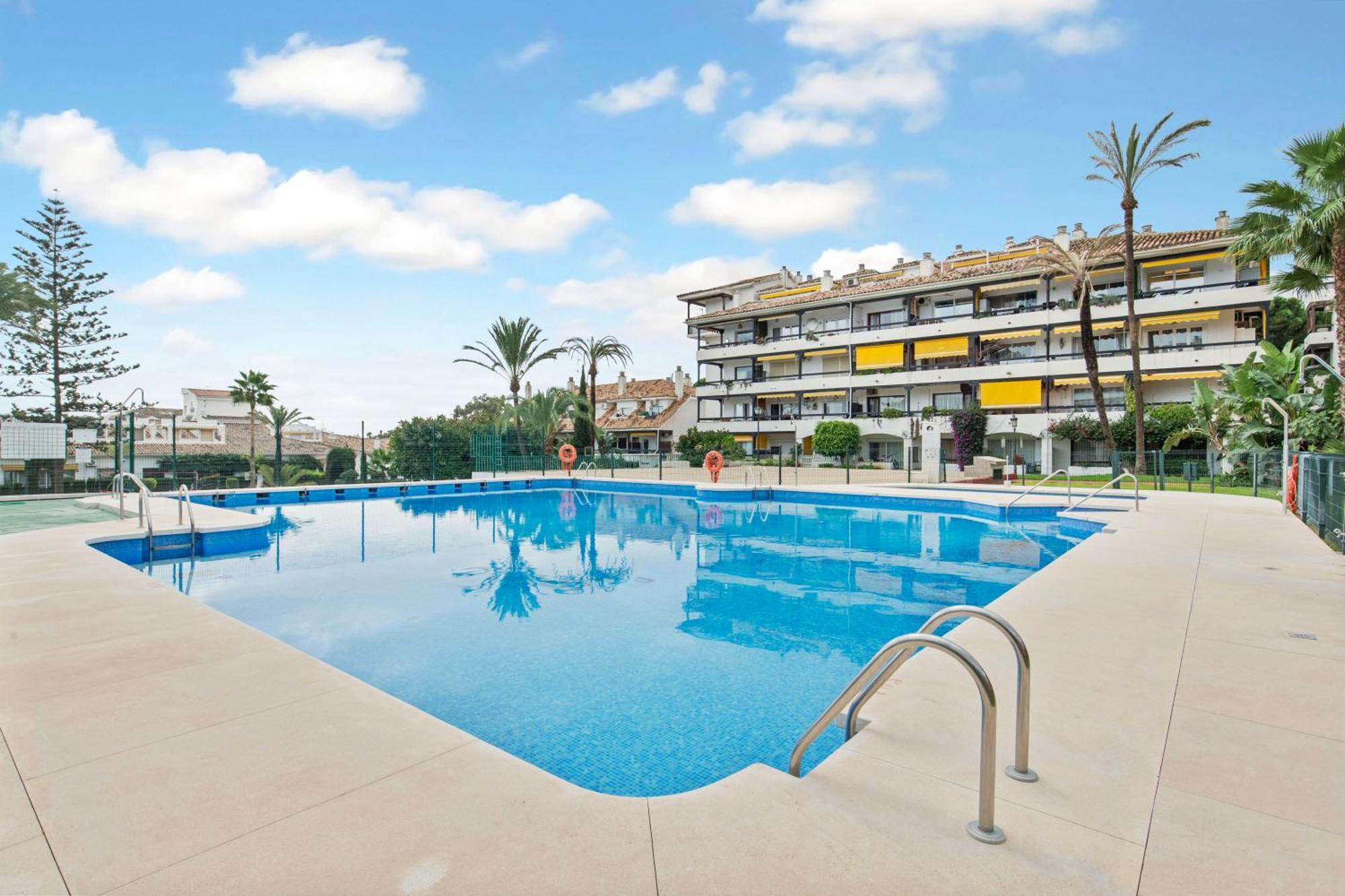 Golden Mile Lux Sea View With Balcony Apartment Marbella